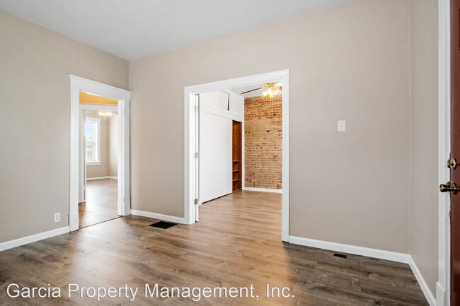 Building Photo - 2 br, 1 bath House - 4458 Beethoven Ave.