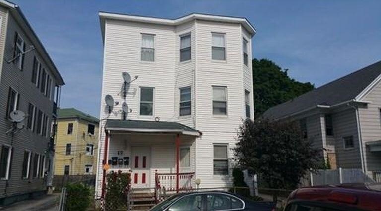 Primary Photo - 17 Camp st - Unit 2