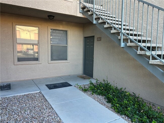Building Photo - 8000 W Badura Ave