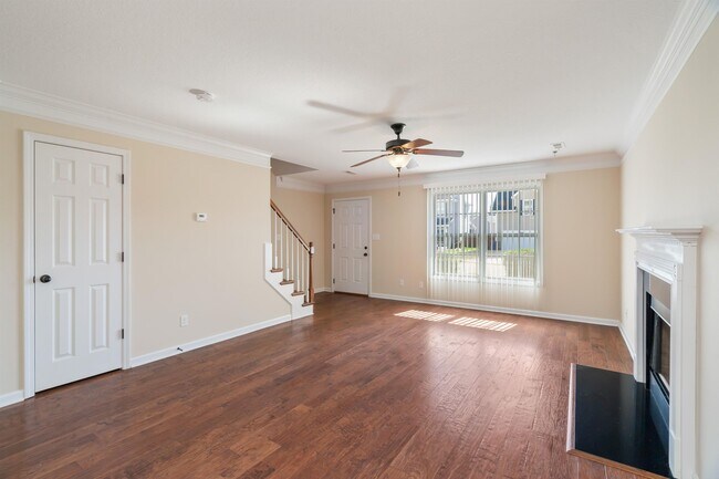 Foto del edificio - 2723 Tuberose Ln