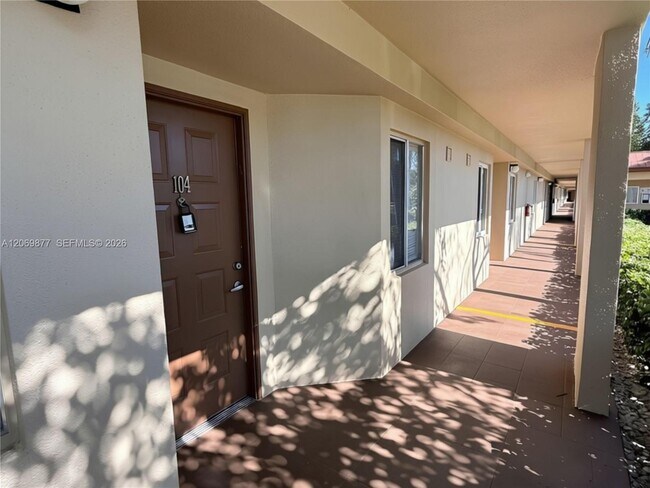 Foto del edificio - 1301 SW 142nd Ave