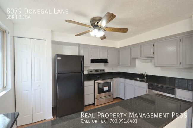 Building Photo - 8079 Donegal Ln