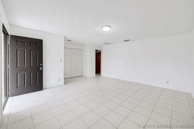 Foto del edificio - 1226 N Haverhill Rd