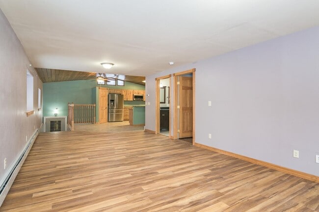 Building Photo - 3565 Rte 66