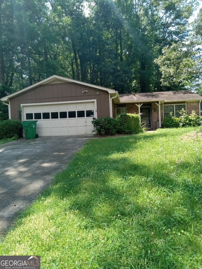 Building Photo - 969 Redan Trail