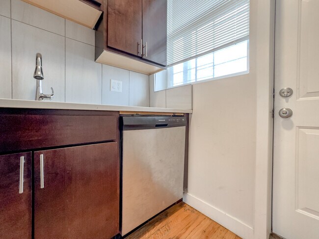 Foto del edificio - 4405 N Kimball Ave