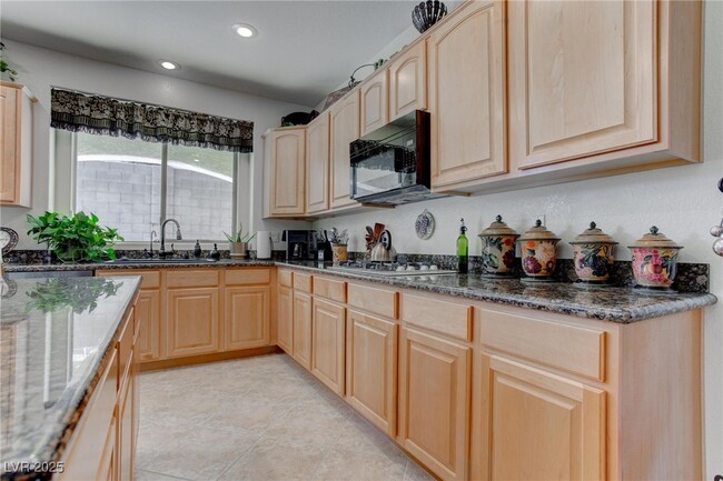 Building Photo - 875 Chaste Ct