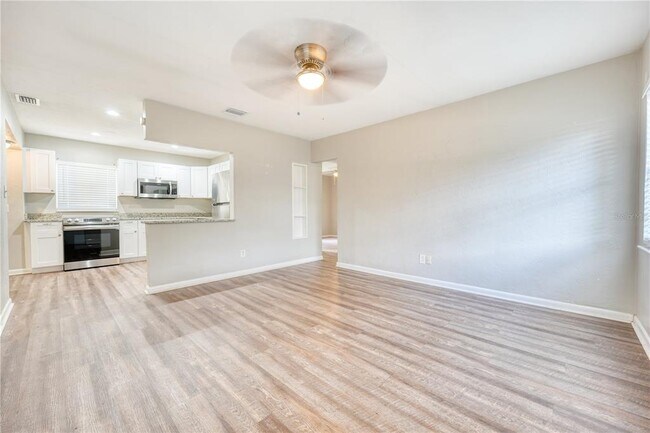 Foto del edificio - 8086 28th Ave N