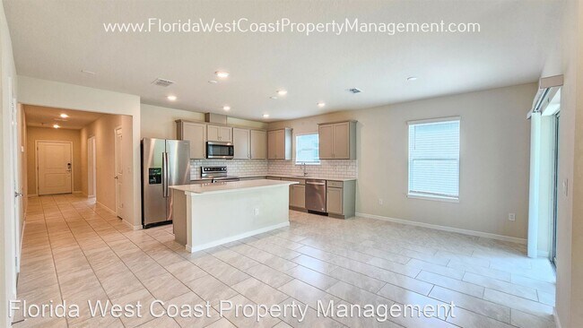 Building Photo - 4 br, 2 bath House - 8419 Reefbay Cv