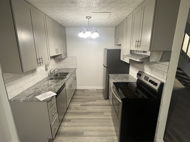 Kitchen area - 2741 Independence Way