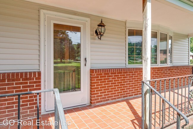 Building Photo - 3 br, 1 bath House - 2914 Skipwith Rd