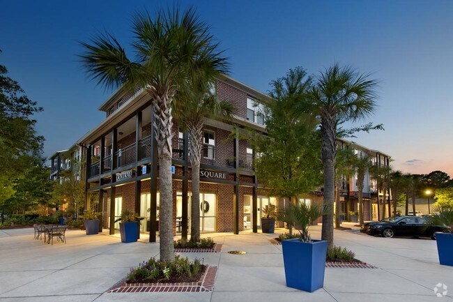 Central Square At Watermark Apartments Central Square At Watermark Apartments