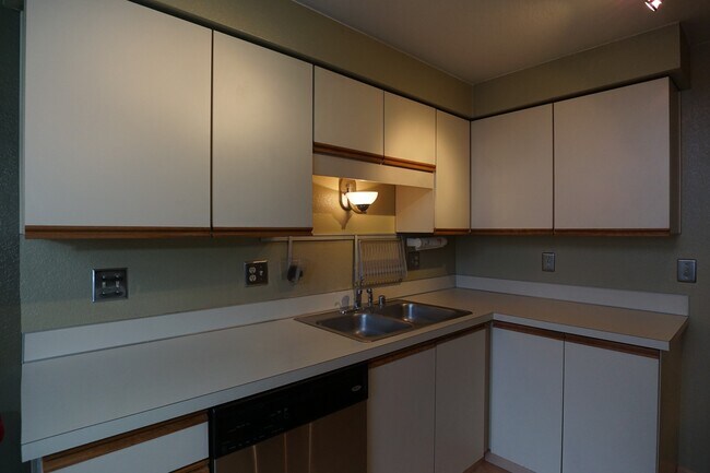 Foto del edificio - 16419 Spruce Way