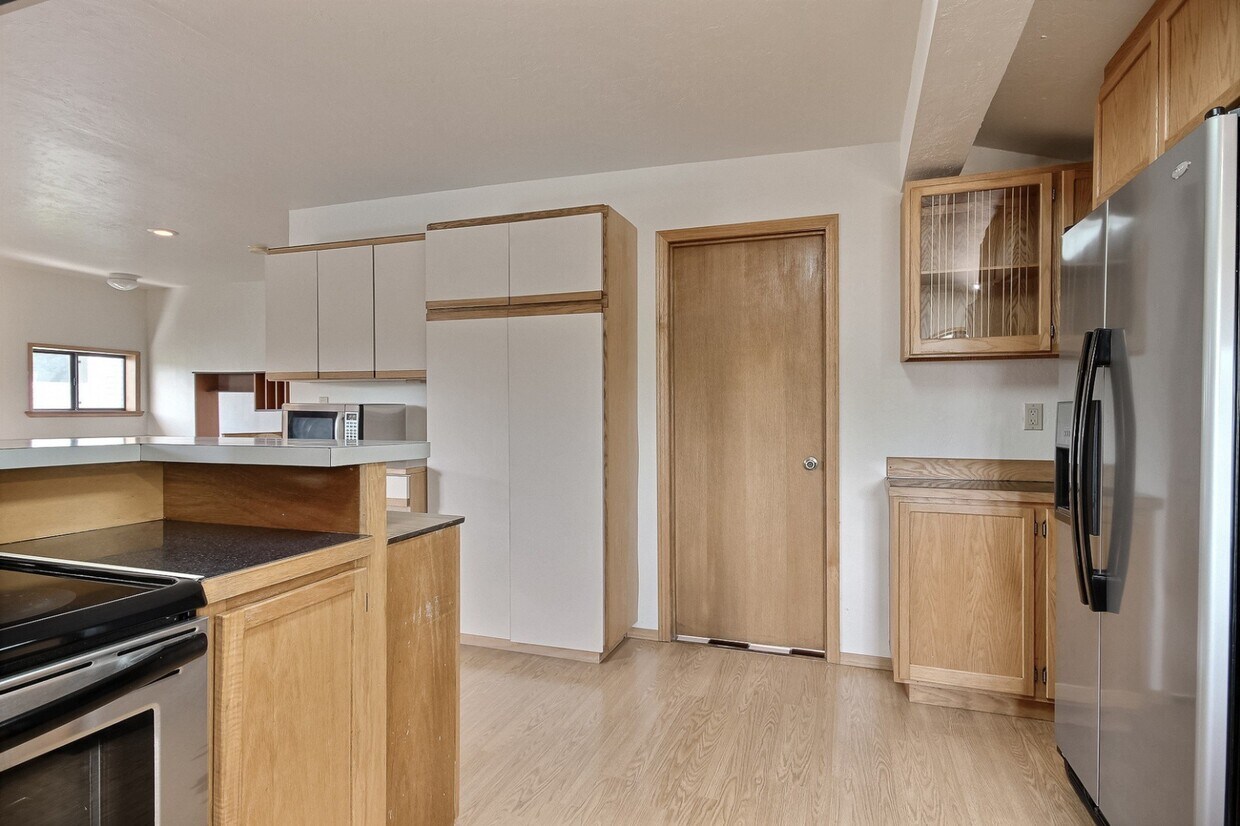 Photo - 4628 S Chicago St (Seattle, WA)
