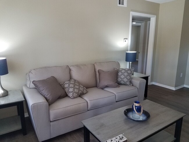 Interior Photo - The Summereast