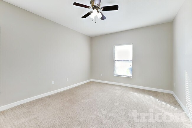 Foto del edificio - 10020 Newminster Loop