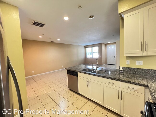 Building Photo - 3 br, 2.5 bath House - 1446 Georgia Street