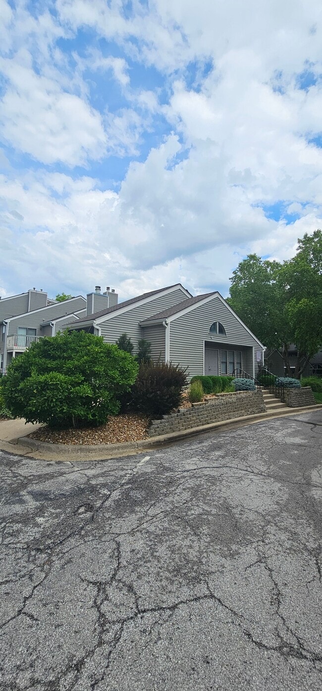 Building Photo - 8793 W 106th Ter