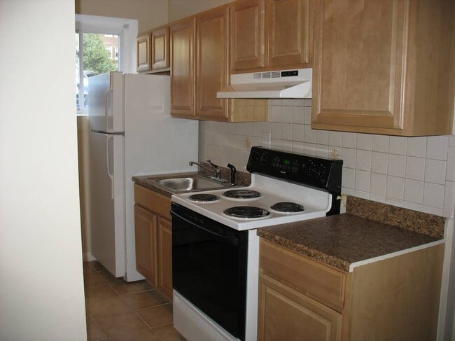 Building Photo - 1577 Commonwealth Ave