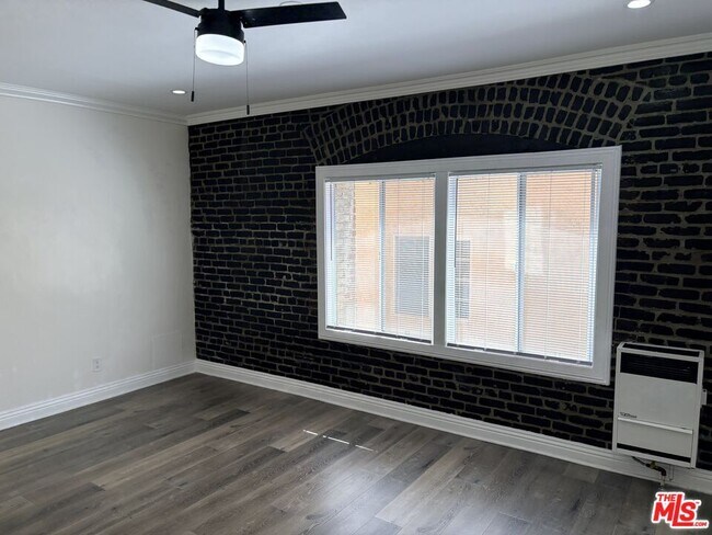 Foto del edificio - 738 S New Hampshire Ave