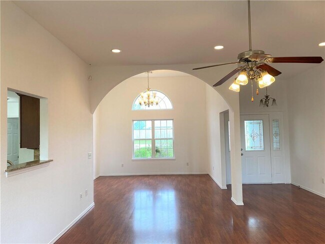 Foto del edificio - 2403 SW 20th St
