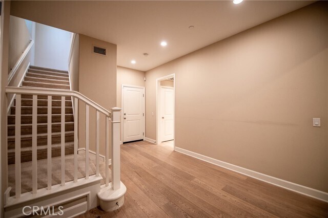 Building Photo - 50 Bronco