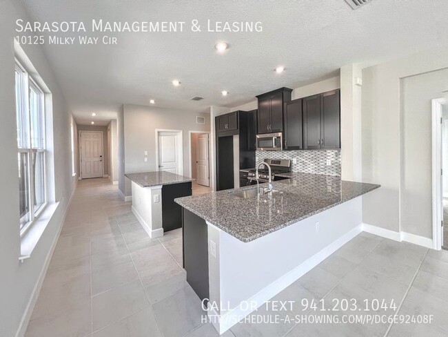 Building Photo - 10125 Milky Way Cir