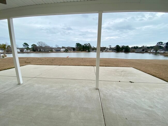 back patio overlooking lake - 637 Hickman St