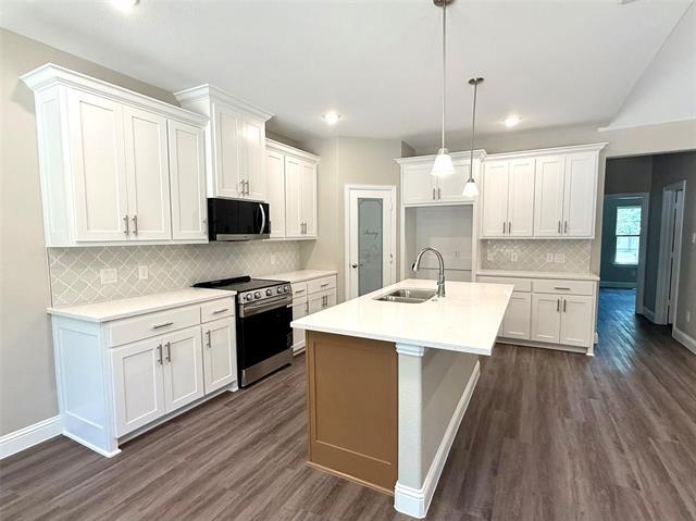 Building Photo - 110 Seminole Cove