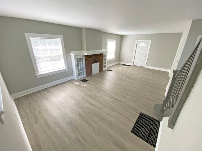 Building Photo - Newly Rehabbed Single Family in Dayton