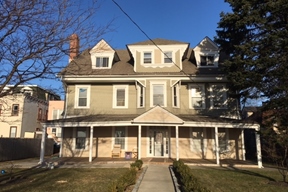 Front - 570 City Island Ave