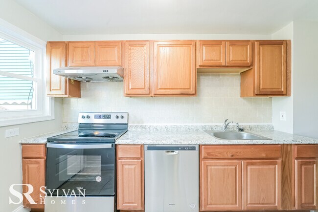 Building Photo - The Lifestyle You Deserve.