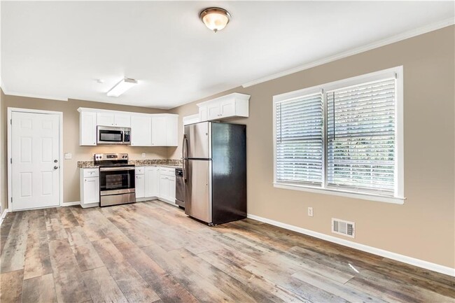Building Photo - 4083 Thetford Ct