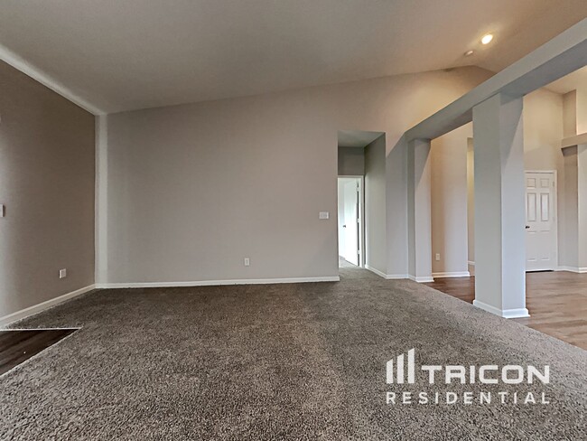 Foto del edificio - 675 Albermarle Dr
