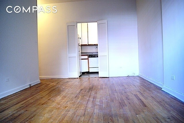 Building Photo - 1240 Lexington Ave
