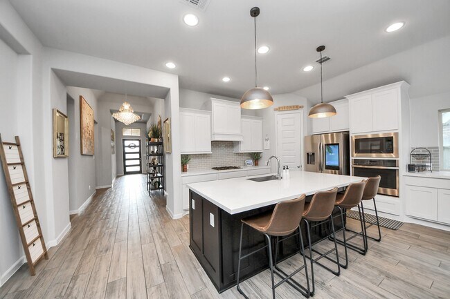 Foto del edificio - 1711 Rustling Creek Dr