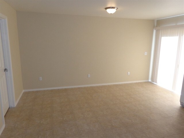 Building Photo - 374 S 950 W
