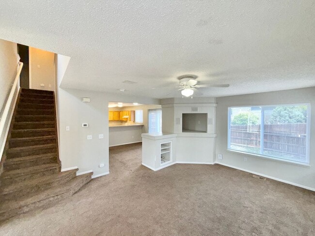 Building Photo - 4899 Saddle Ridge Dr