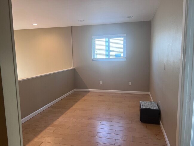 Dining Room - 11260 Overland Ave