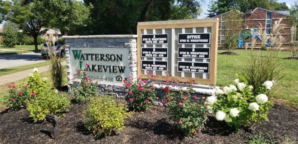 Bienvenido a nuestra hermosa propiedad. - Watterson Lakeview Apartments