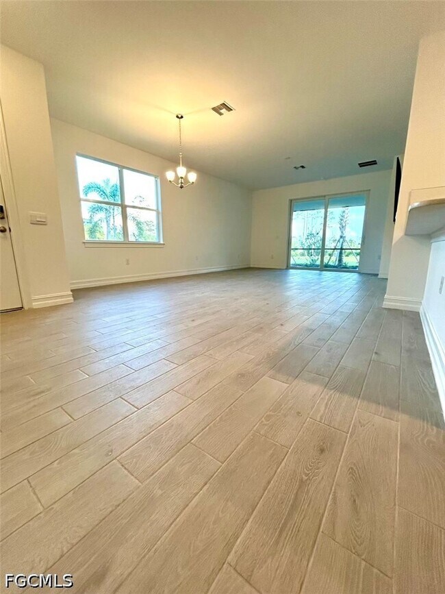 Building Photo - 43806 Blue Heron Ln