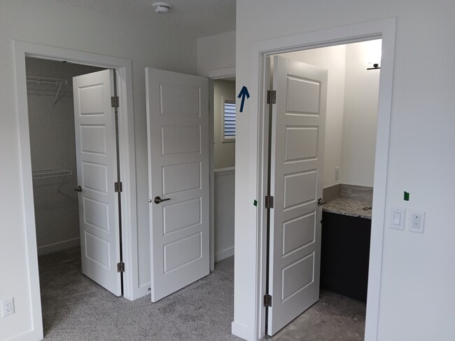 Photo du bâtiment - 40 Edith Mews NW