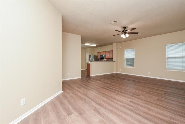 Building Photo - 17327 Blackstone Trails Dr