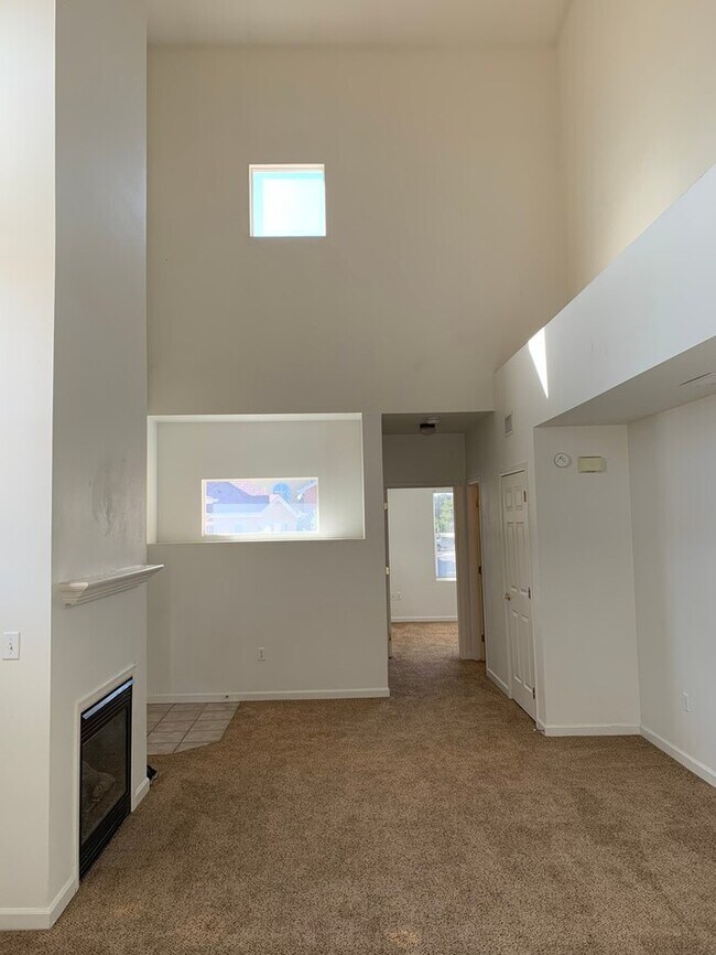 Foto del edificio - 2 Bed 2 Bath Condo