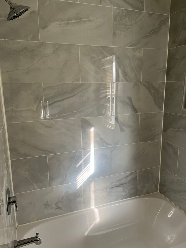 Foto principal - 1370 E 22nd Ave