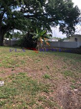 Building Photo - 9663 Cypress Park Dr