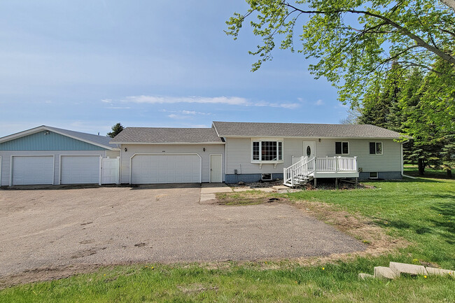 Building Photo - 1818 20th St S