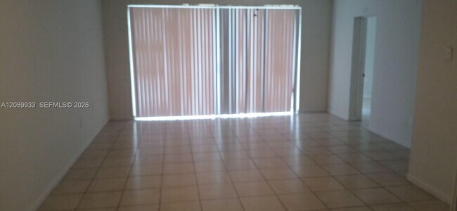 Foto del edificio - 1591 NE Miami Gardens Dr