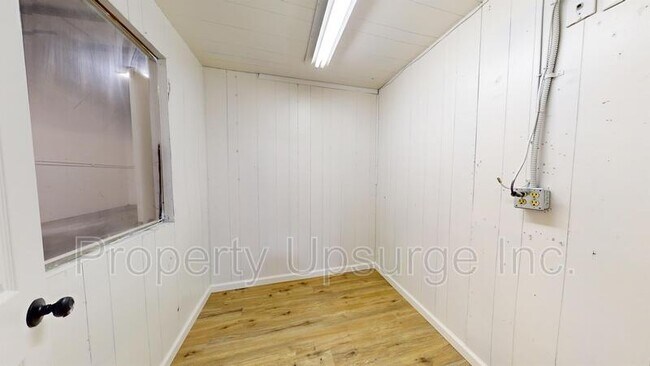 Building Photo - 6200 Stainless Way