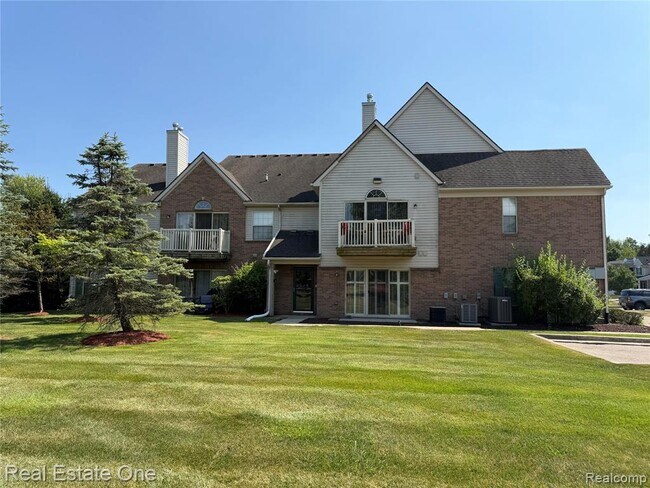 Foto del edificio - 523 Brookfield Dr